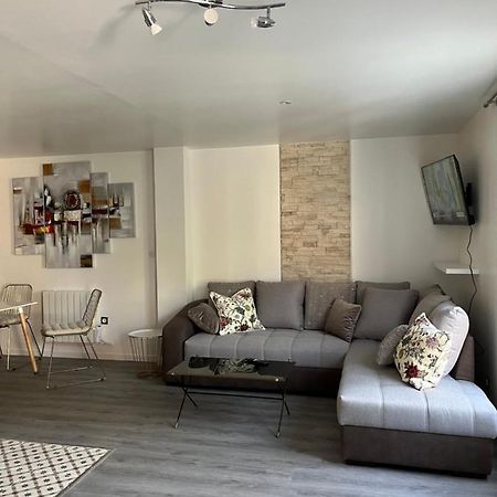 Superbe Appartement Au Bord Du Canal De St Quentin Сен-Кантен Екстер'єр фото